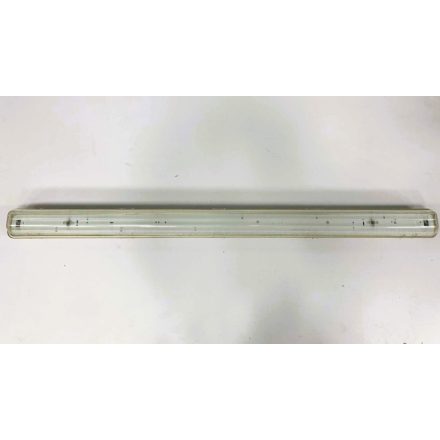 Por- és páramentes fénycsöves lámpatest 3AAA elektronikus előtéttel, 36W, 1270mm (HASZNÁLT)